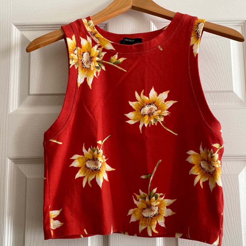🌻🌻 Crop Top—so cute! 🌻🌻